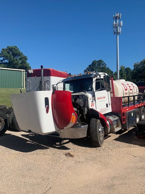 2017 Peterbilt 348