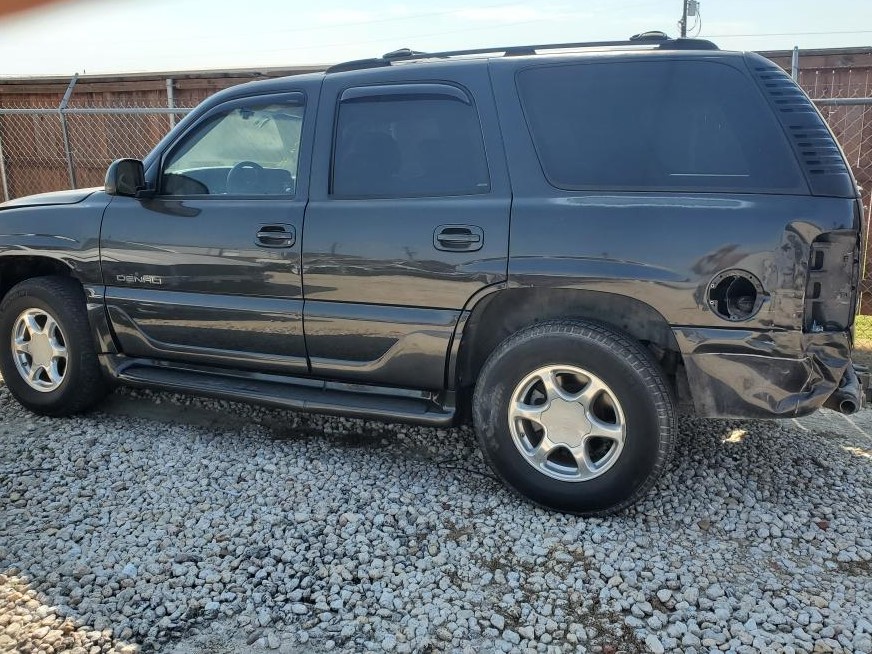 2004 GMC Denali